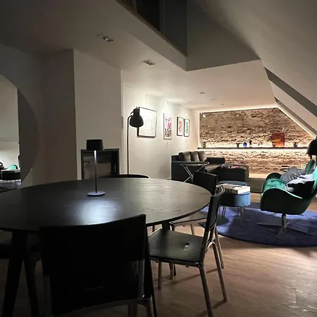 Attic, In The Heart Of شقة